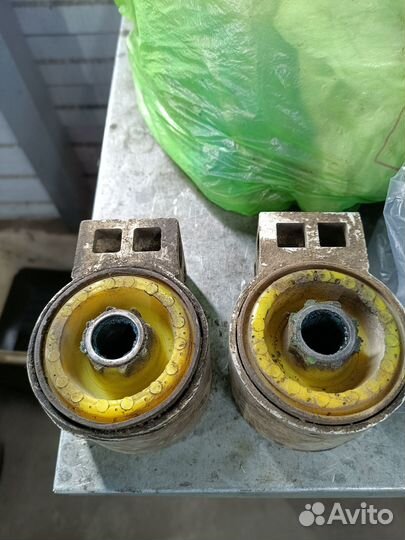 Сайлентблоки saab 9-3