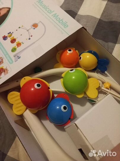 Мобиль/карусель на кроватку новый