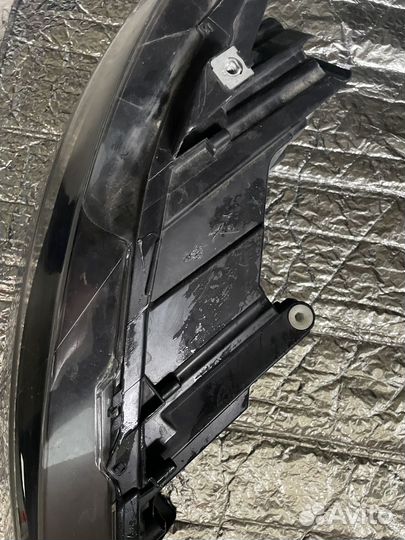 Фара правая Polo 2011 оригинал