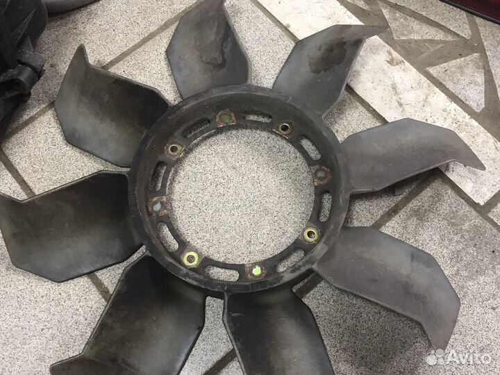 Крыльчатка вискомуфты Mitsubishi Delica Л 400