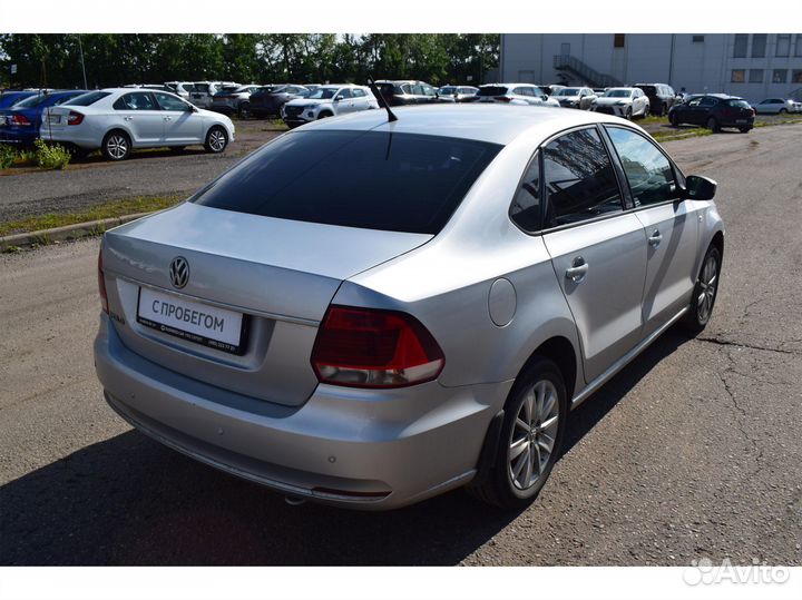 Volkswagen Polo 1.6 AT, 2015, 155 130 км