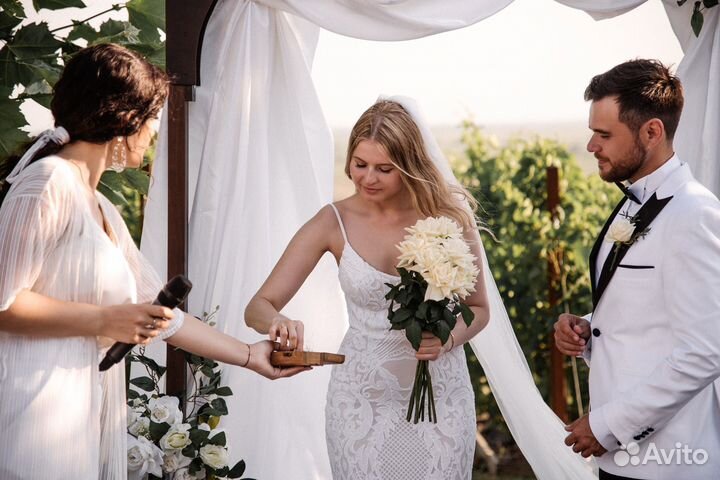 Ведущая Юлиана Раметова