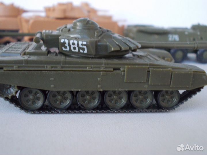 Собранные модели в масштабе 1:100