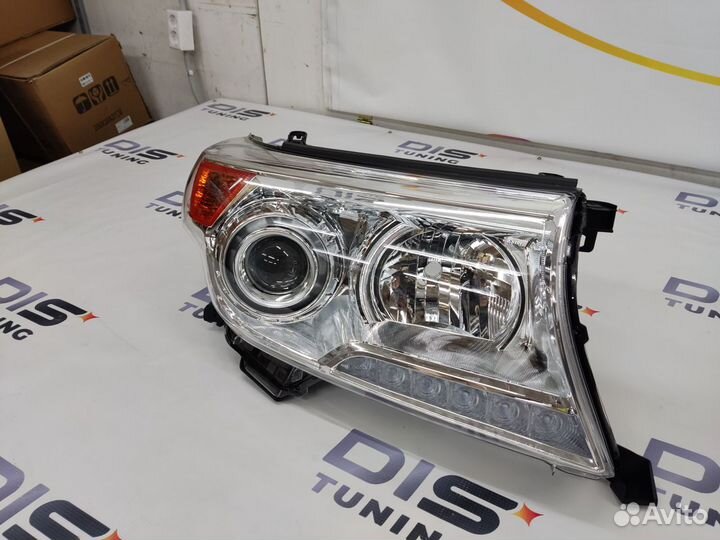 Фары Land Cruiser 200 2012-2015 год Светлые