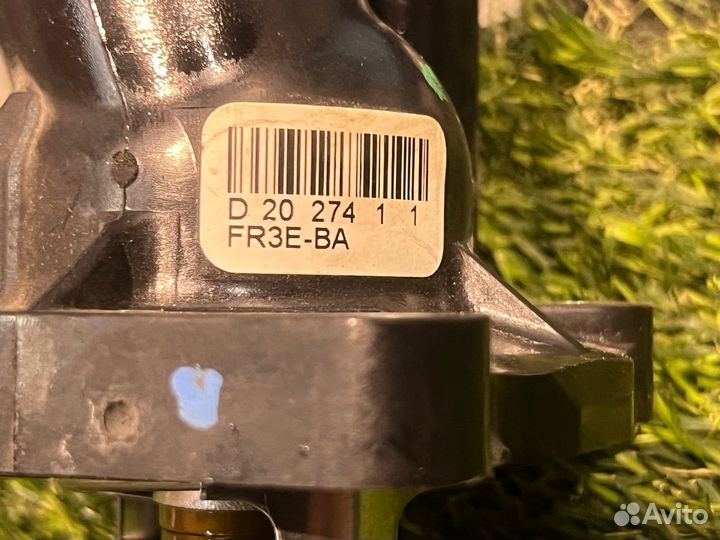 Корпус термостата Ford Mustang 6 S550 рест. 2021