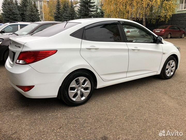 Hyundai Solaris 1.4 AT, 2015, 181 248 км