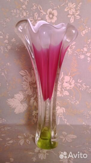 Ваза цветное стекло интерьерная/для цветов