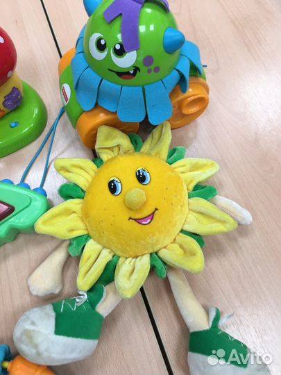 Игрушки для малышей пакетом