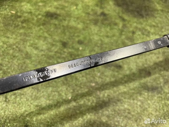 Поводок дворника левый peugeot 308 ep6