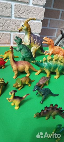 Динозавры фигурки пакетом