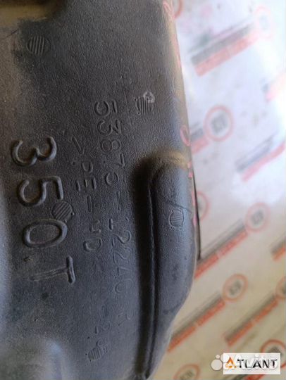 Подкрылок передний правый toyota sprinter