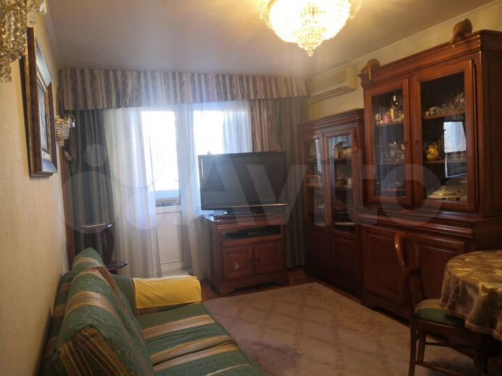 3-к. квартира, 70 м², 3/10 эт.