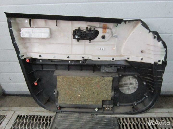 Обшивка двери Infiniti Fx35