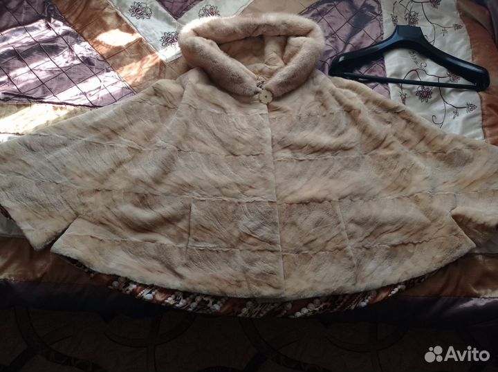 Манто норковое с капюшоном
