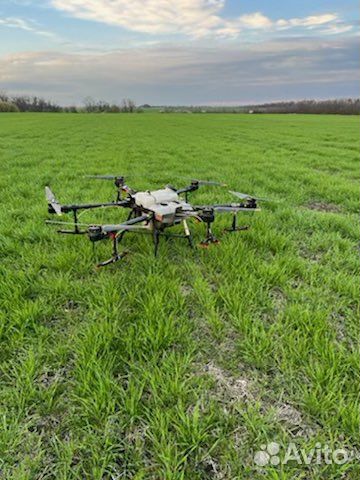 Обработка полей сельскохозяственным дроном