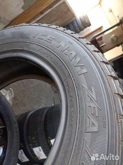 Goodyear Ice Navi Zea II 215/65 R16