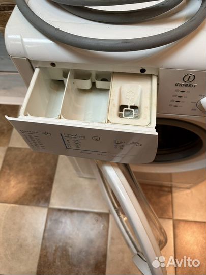 Стиральная машина автомат