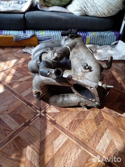 Впускной коллектор