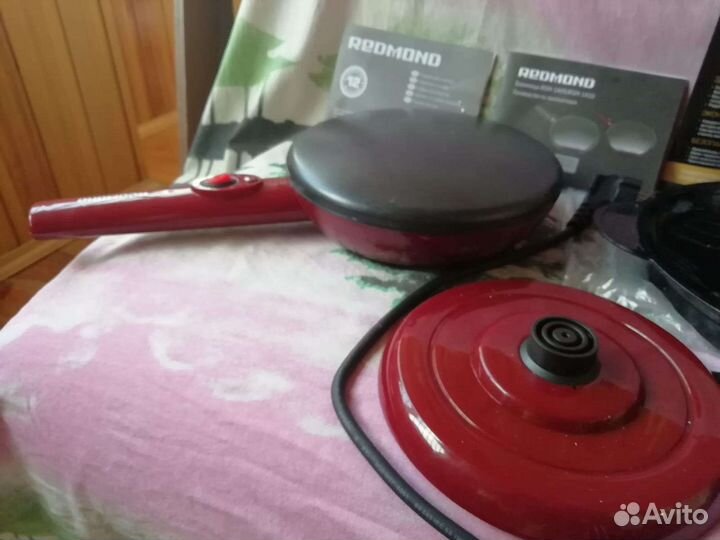 Блинница RSM-1410 Redmond