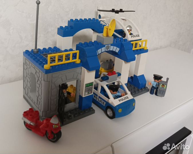 Lego duplo полицейский участок (оригинал)