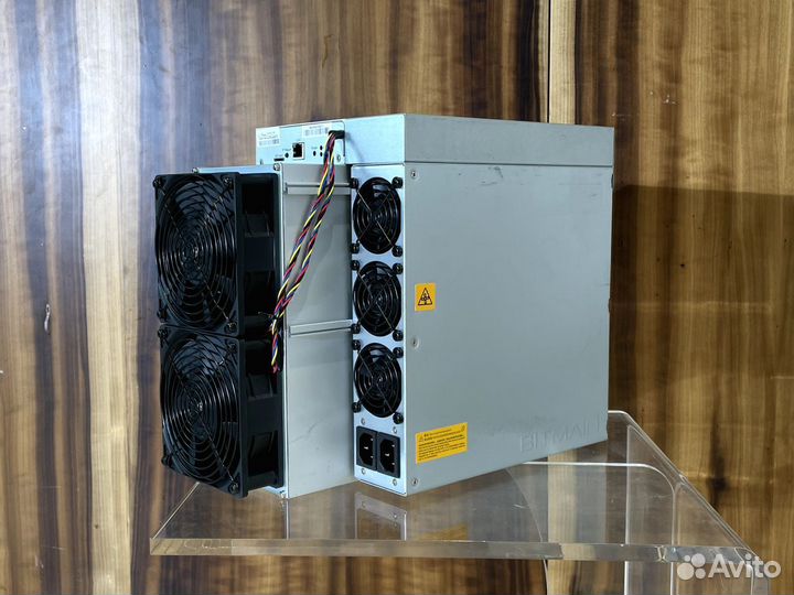 Antminer KS5 Pro 21 Th/s майнер