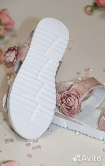 Сандали для девочки