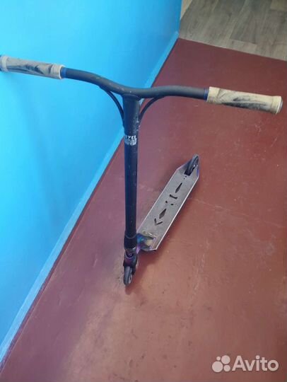 Трюковой самокат