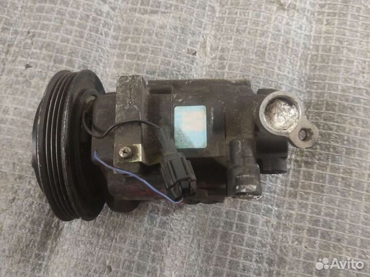 Компрессор кондиционера Nissan