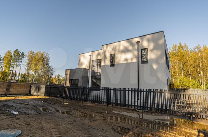 Дом 251,6 м² на участке 11,5 сот.