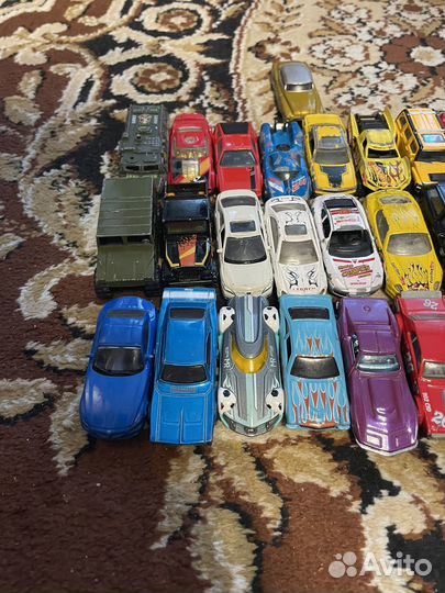 Машинки hotwheels