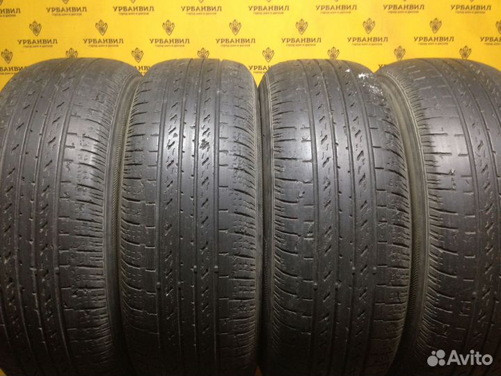Nexen Roadian 571 235/65 R17 104T