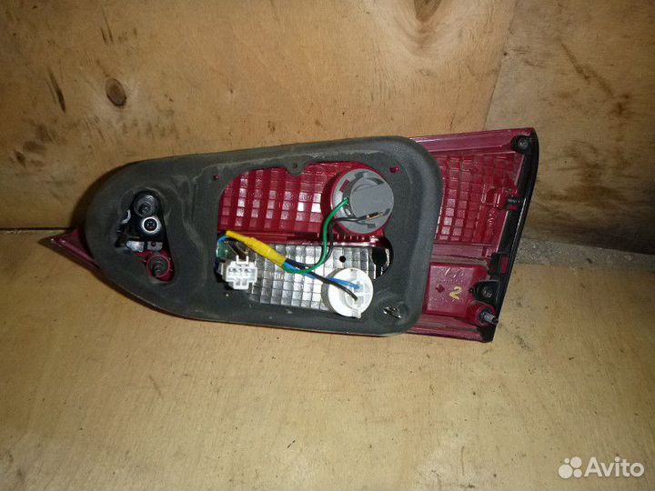 Фонарь задний внутренний левый hyundai santa FE 20