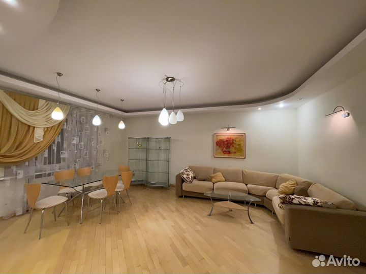 Стеллаж витрина стеклянный