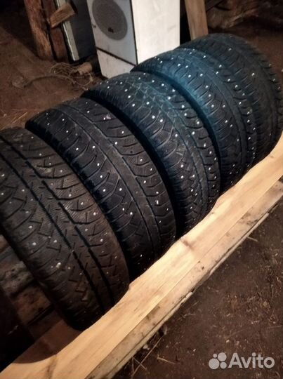 Bridgestone Ice Cruiser 7000 185/60 R15