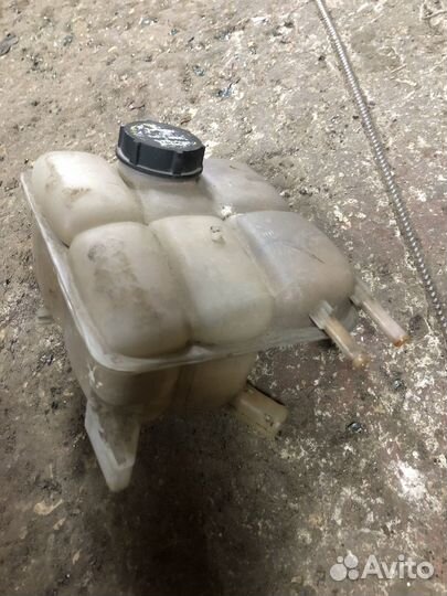 Расширительный бачок Ford Focus 2