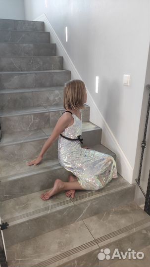 Вечернее платье для девочки (140-150см)