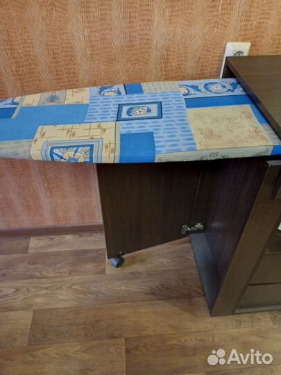 Тумбочка с гладильной доской