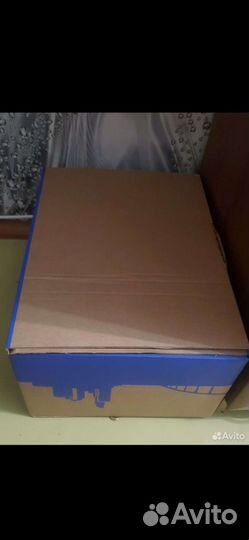 Коробка разных детских книг