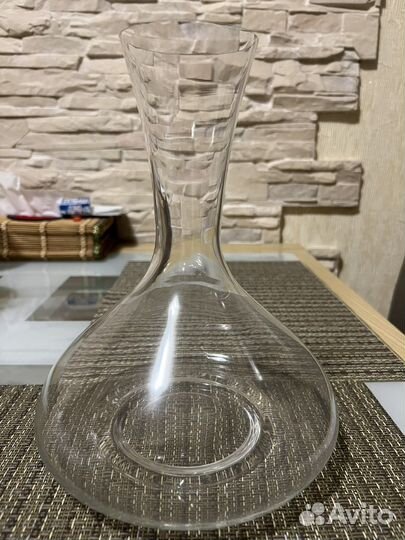 Декантер для вина новый австрийский