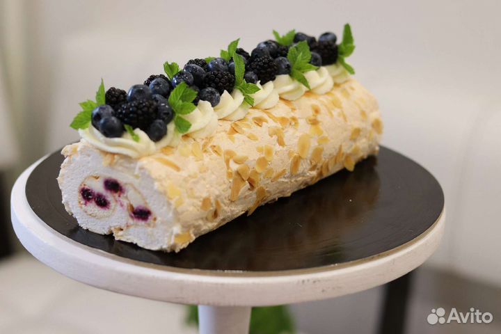 Меренговый рулет / меренговый торт