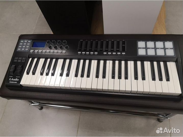 Midi-контроллер Laudio Panda-49C