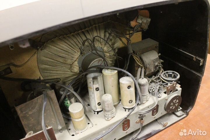 Ламповый приёмник Philips 73