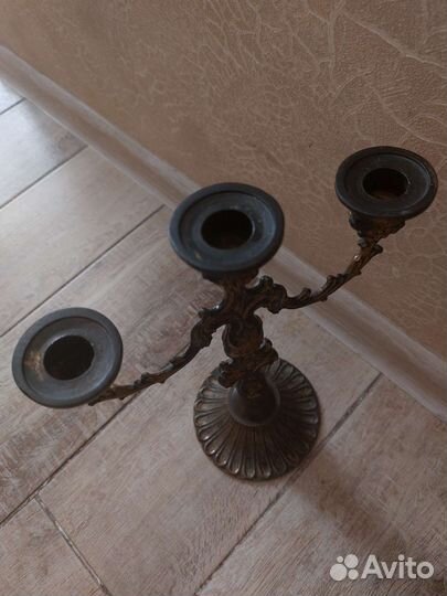 Старинный подсвечник