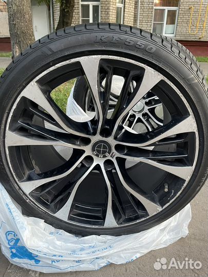 R21 Kinforest KF550-UHP 285/35, PCD 5x120 DIA 74.1