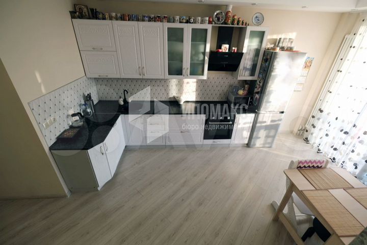 2-к. квартира, 55 м², 10/12 эт.