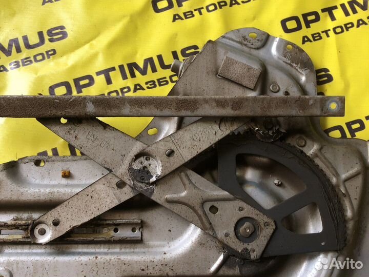 Стеклоподъемник задний левый Hyundai Elantra XD