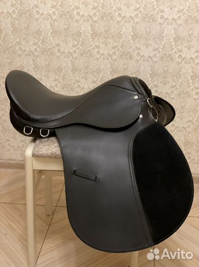 Седло для лошади новое
