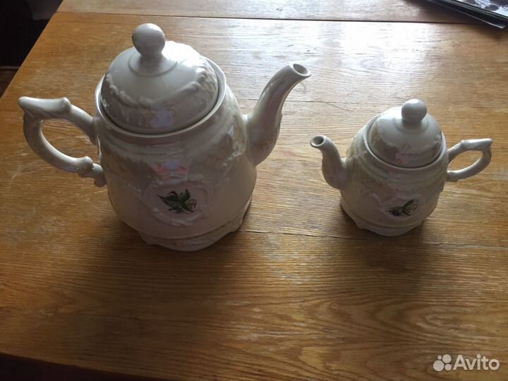 Большой и заварочный чайники (набор)