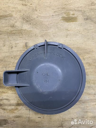 Крышки передних фар Авенсис 2