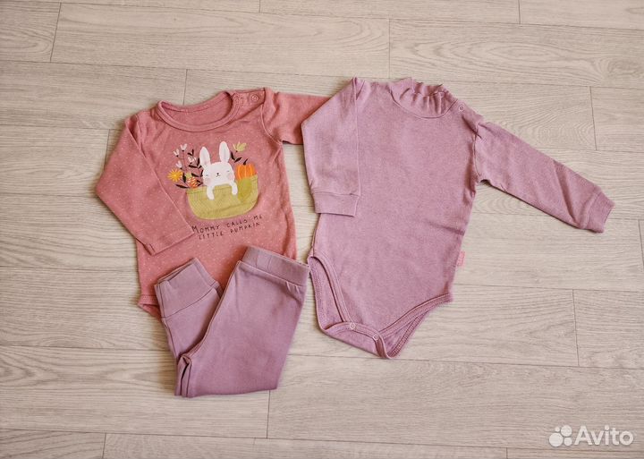 Пакет вещей для девочки 68-74 с вешалками